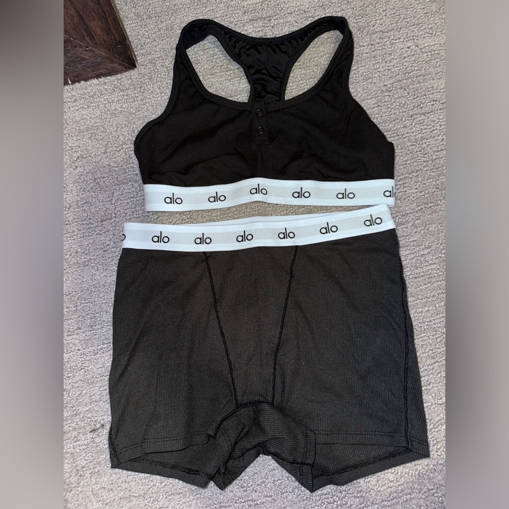 Alo Comfy Set